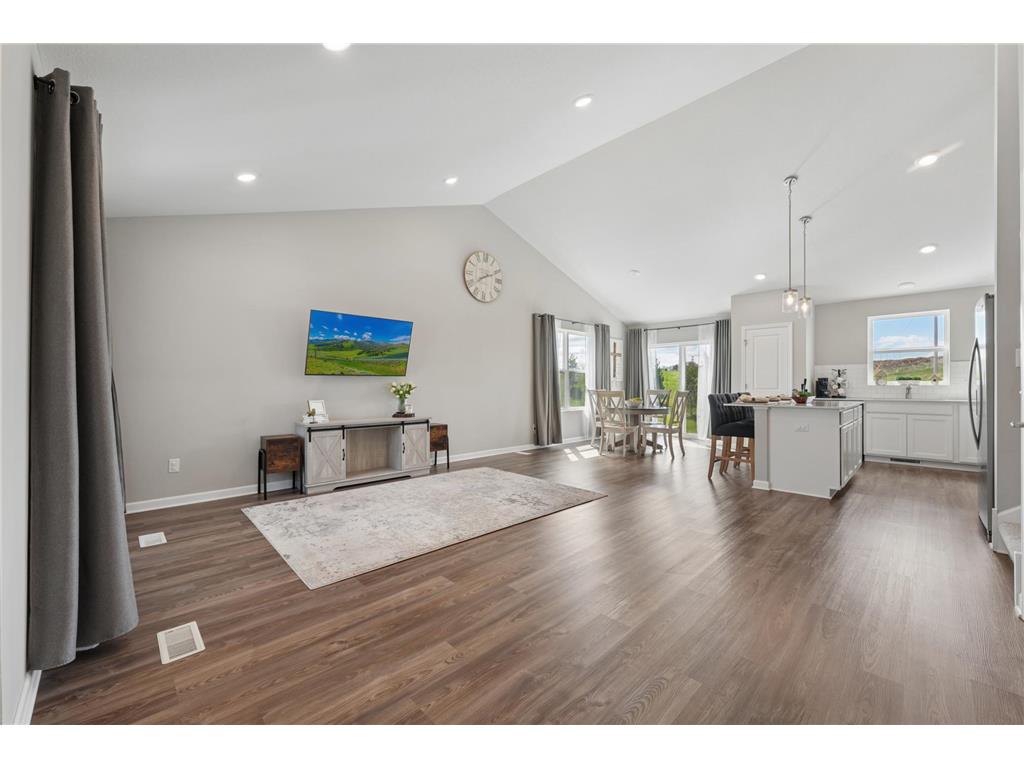 1515 Raymond Drive Waconia MN 55387 7064326 image7
