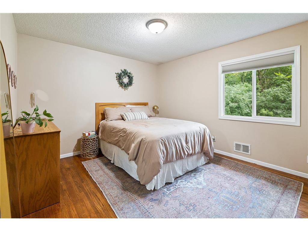 1515 Woodhill Road Burnsville MN 55337 6583092 image14