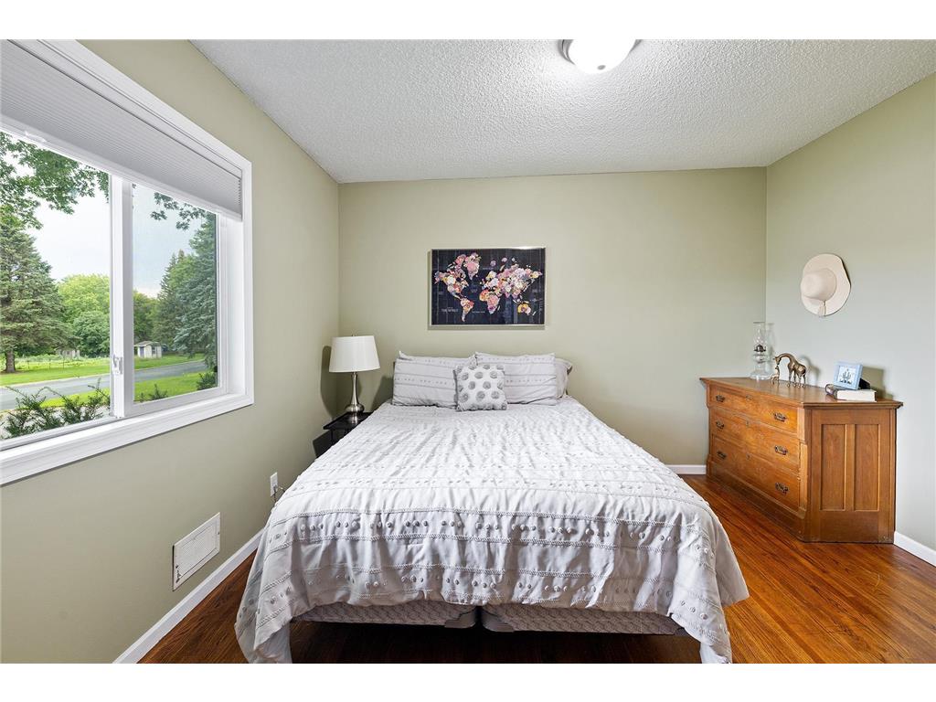 1515 Woodhill Road Burnsville MN 55337 6583092 image16