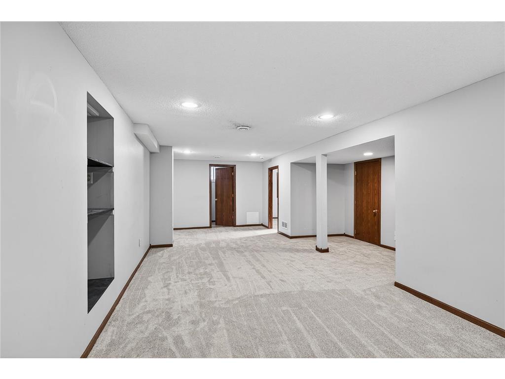 1515 Woodhill Road Burnsville MN 55337 6583092 image23