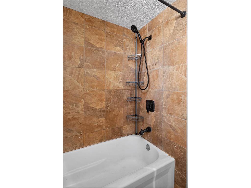 1515 Woodhill Road Burnsville MN 55337 6583092 image27