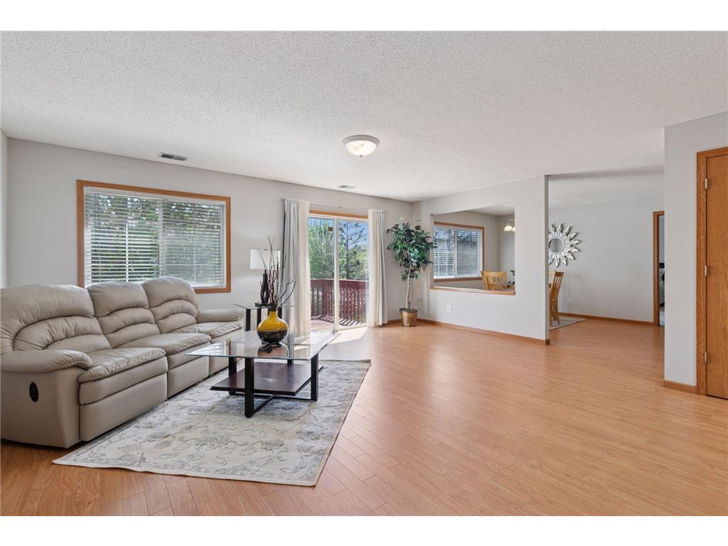 1515 Yorkshire Lane Shakopee MN 55379 6783836 image1