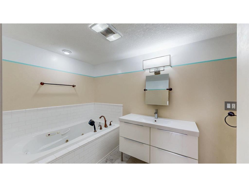 15151 304th Street Spring Valley MN 55975 7023713 image33