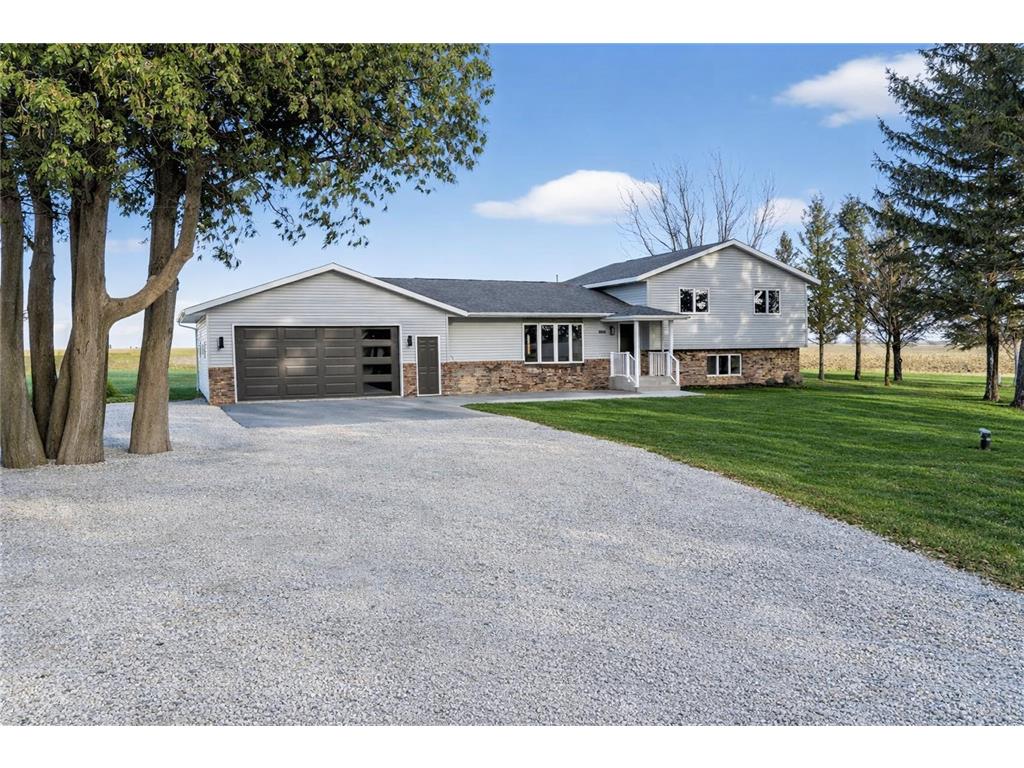 15158 241st Avenue Bristol Twp MN 55965 7042683 image1