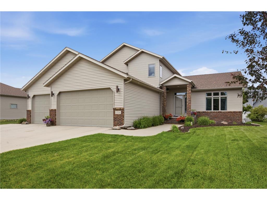 1516 3rd Street E West Fargo ND 58078 7092927 image2