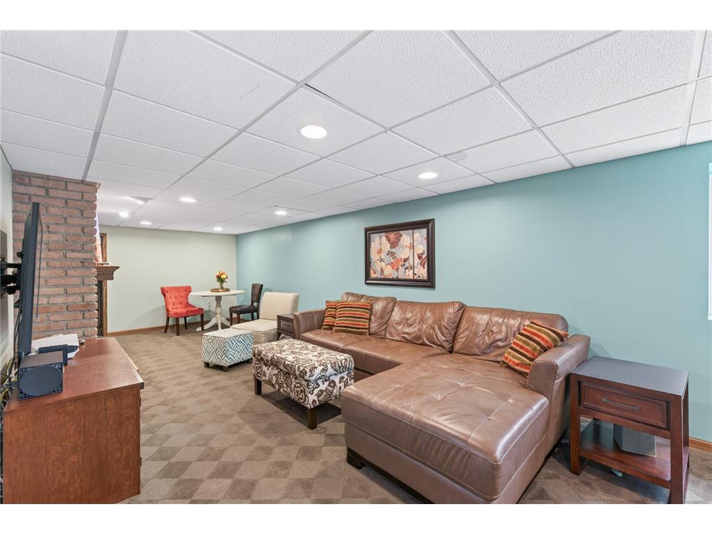 1516 Aquila Avenue N Golden Valley MN 55427 7103138 image35