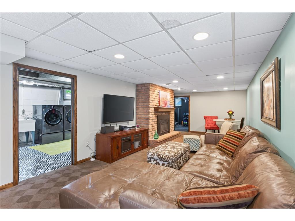 1516 Aquila Avenue N Golden Valley MN 55427 7103138 image37