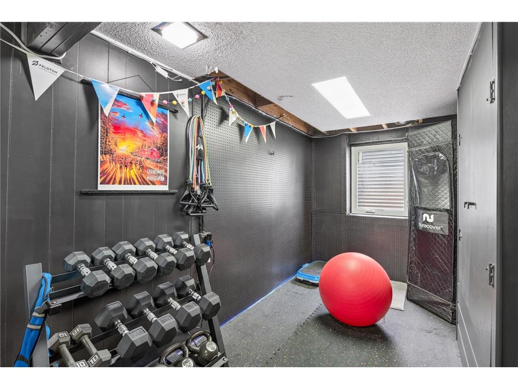 1516 Aquila Avenue N Golden Valley MN 55427 7103138 image38