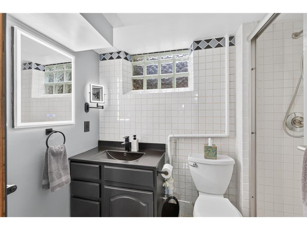 1516 Aquila Avenue N Golden Valley MN 55427 7103138 image40