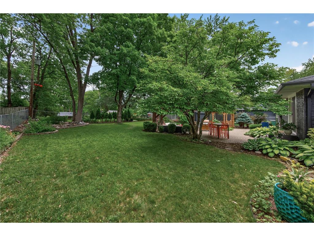 1516 Aquila Avenue N Golden Valley MN 55427 7103138 image52
