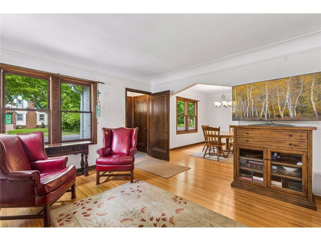 1516 Asbury Street Saint Paul MN 55108 7073963 image10