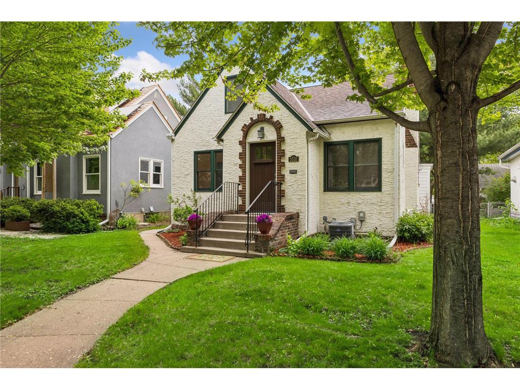 1516 Asbury Street Saint Paul MN 55108 7073963 image3