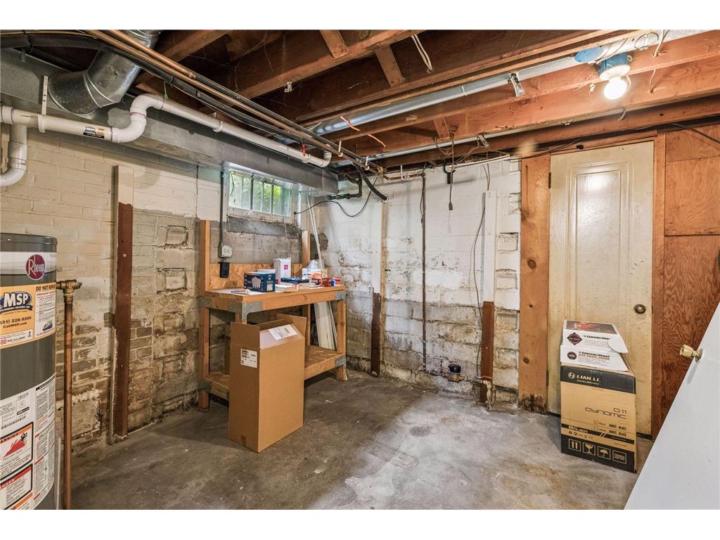 1516 Asbury Street Saint Paul MN 55108 7073963 image39