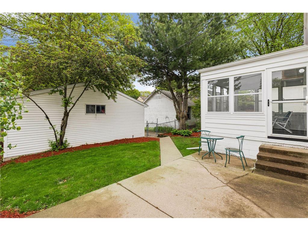 1516 Asbury Street Saint Paul MN 55108 7073963 image43