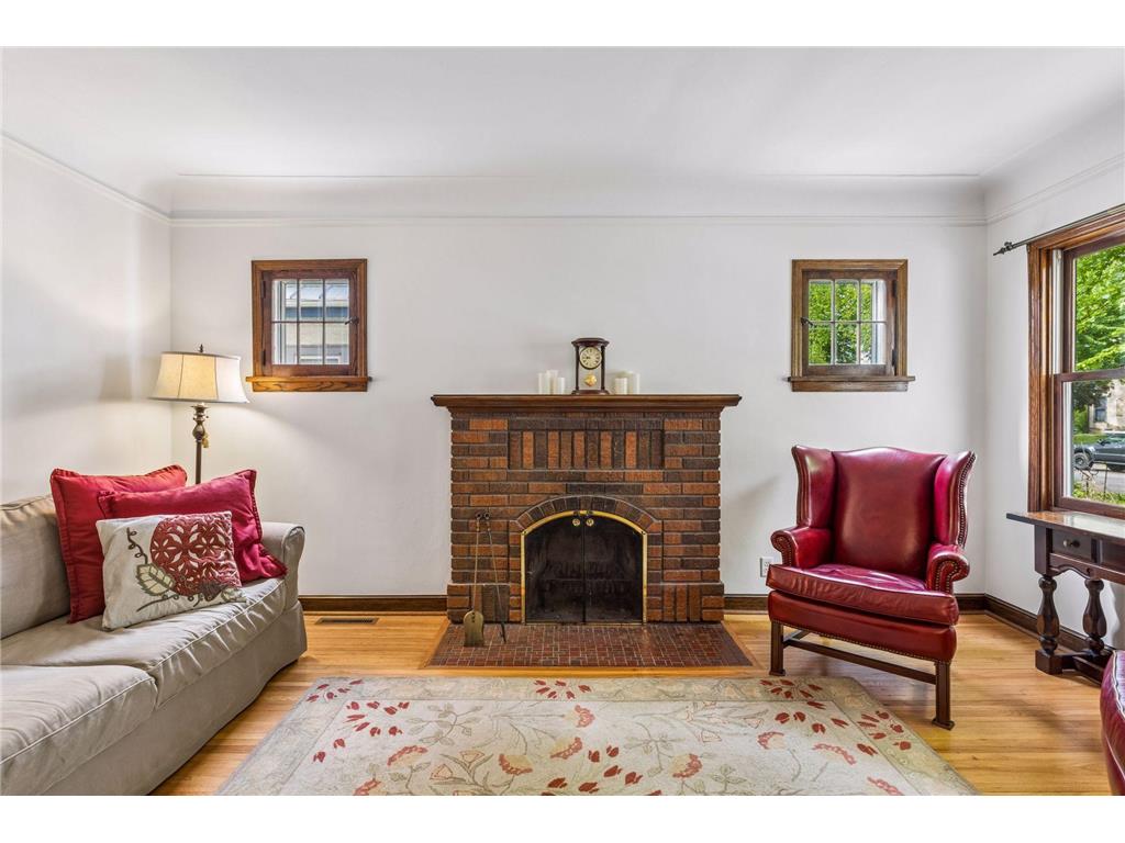 1516 Asbury Street Saint Paul MN 55108 7073963 image7