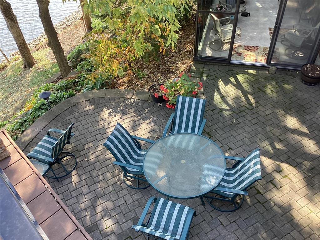 1516 Bay Oaks Drive Albert Lea MN 56007 - Fountain 6638372 image10