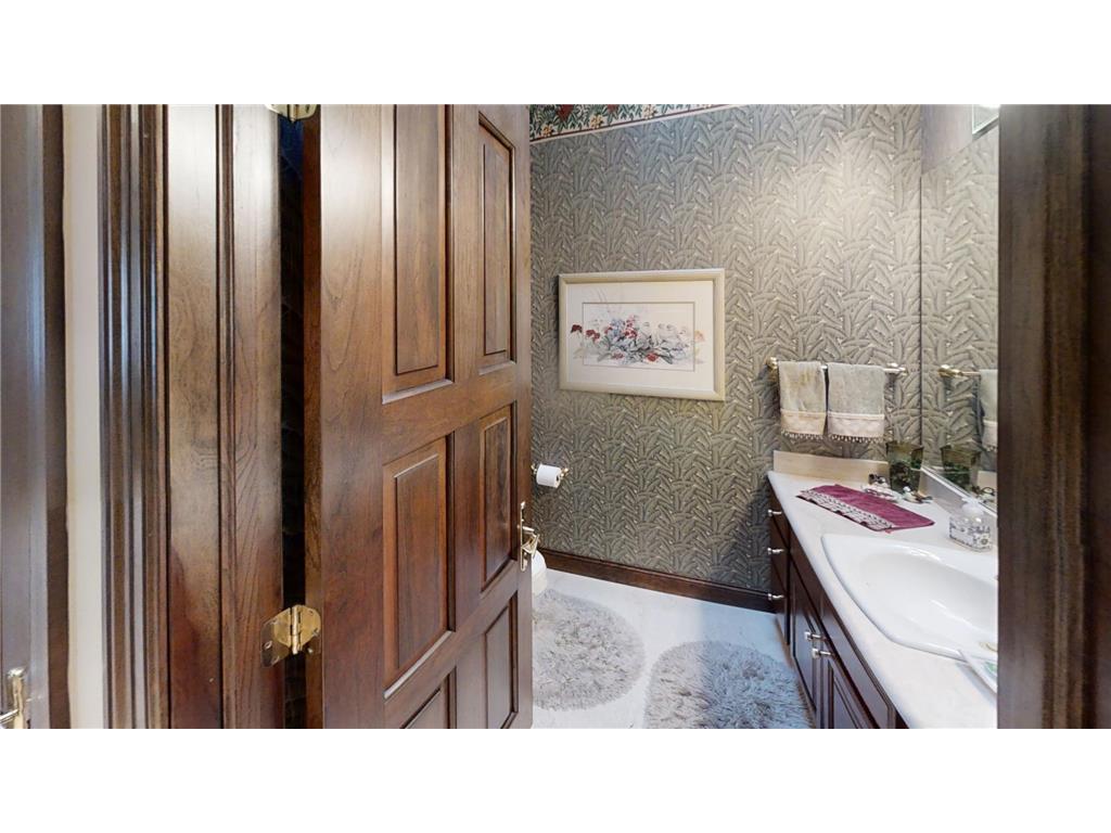 1516 Bay Oaks Drive Albert Lea MN 56007 - Fountain 6638372 image55