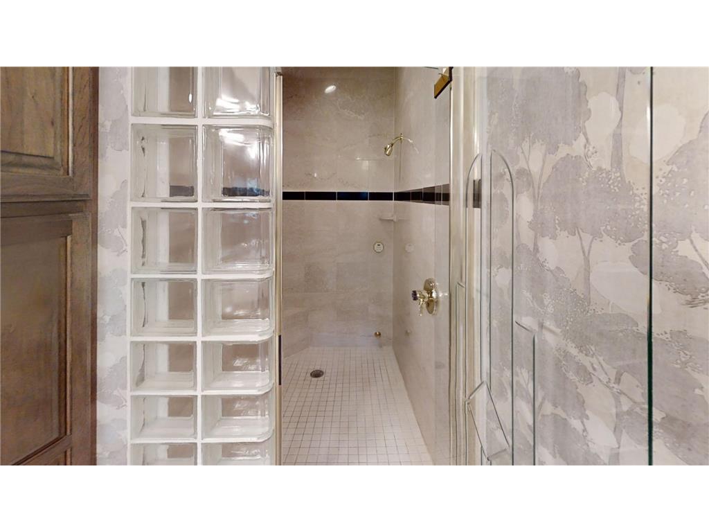 1516 Bay Oaks Drive Albert Lea MN 56007 - Fountain 6638372 image65