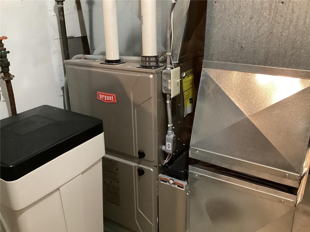 1516 Bay Oaks Drive Albert Lea MN 56007 - Fountain 6638372 image76