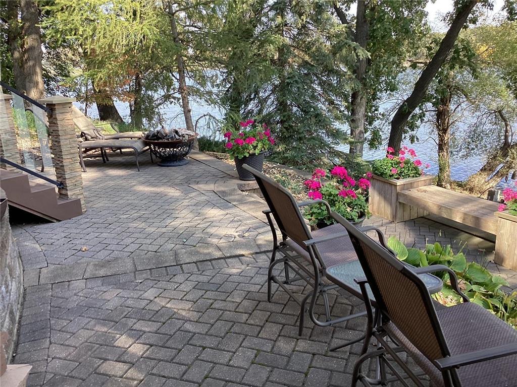 1516 Bay Oaks Drive Albert Lea MN 56007 - Fountain 6638372 image8