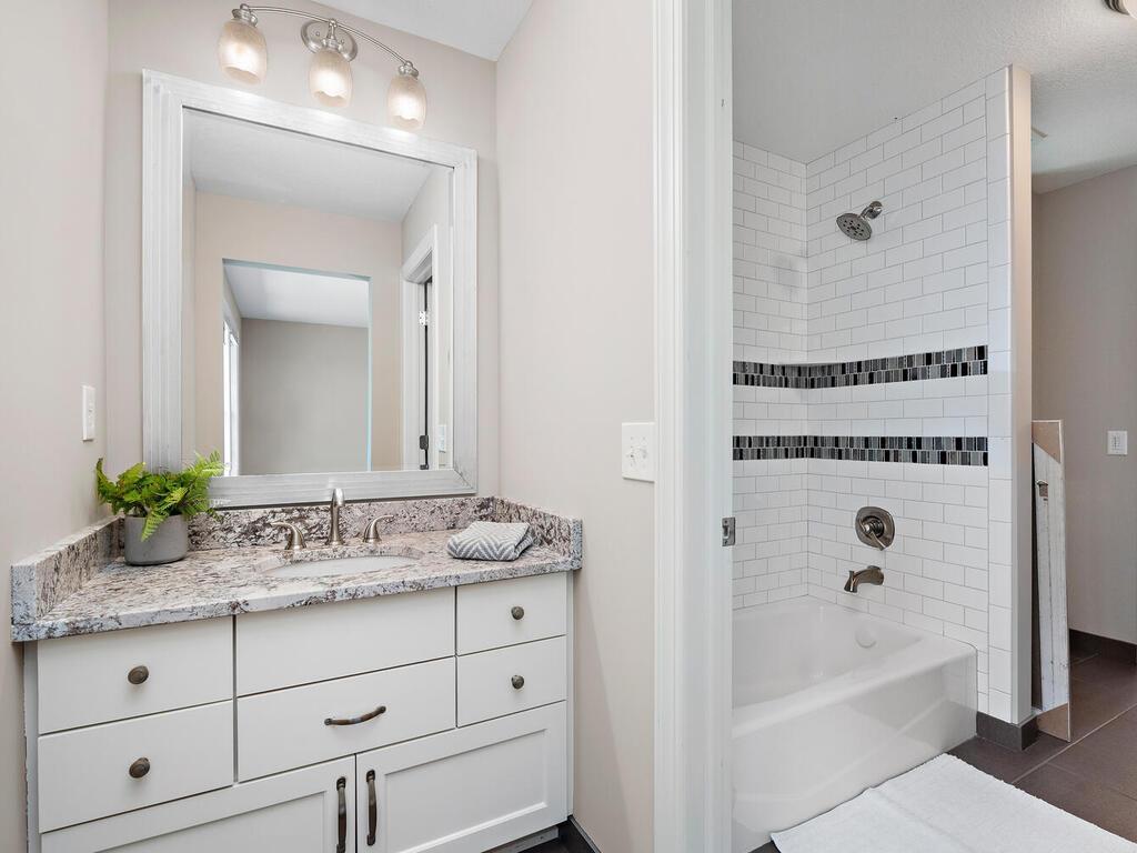 1516 Brightwood Drive Minnetonka MN 55391 6202116 image56