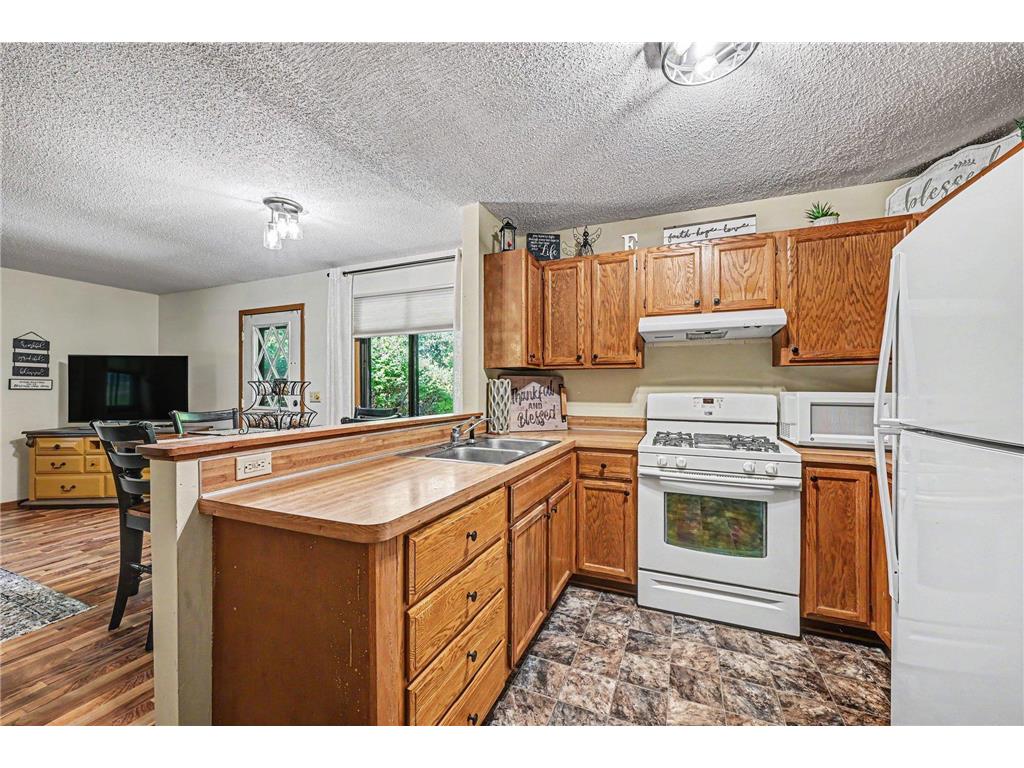 1516 Helmo Avenue N Oakdale MN 55128 7096404 image7