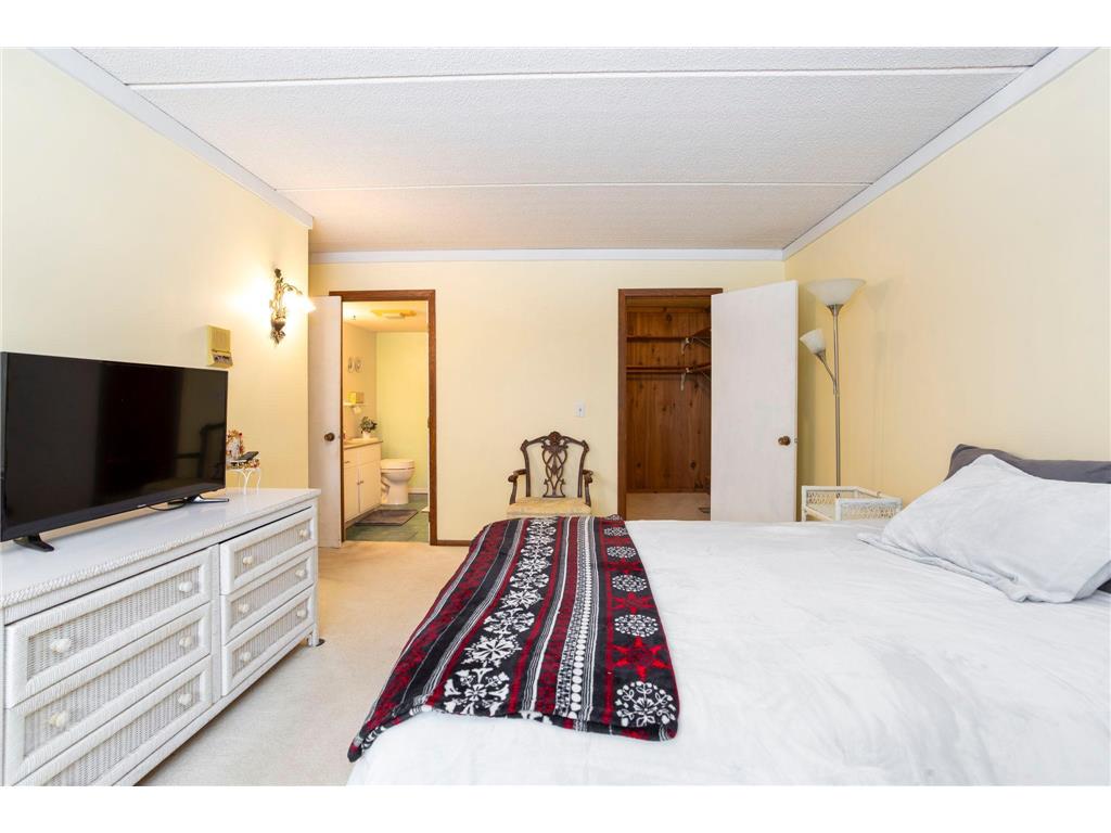 1516 Twin Springs Road Houlton WI 54082 - St Croix River 6822610 image31