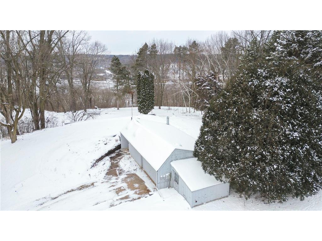 1516 Twin Springs Road Houlton WI 54082 - St Croix River 6822610 image5