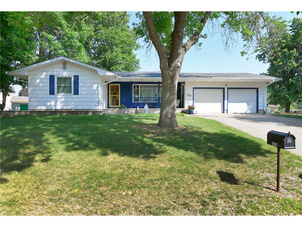 1516 Wellington Crescent Faribault MN 55021 6389609 image1