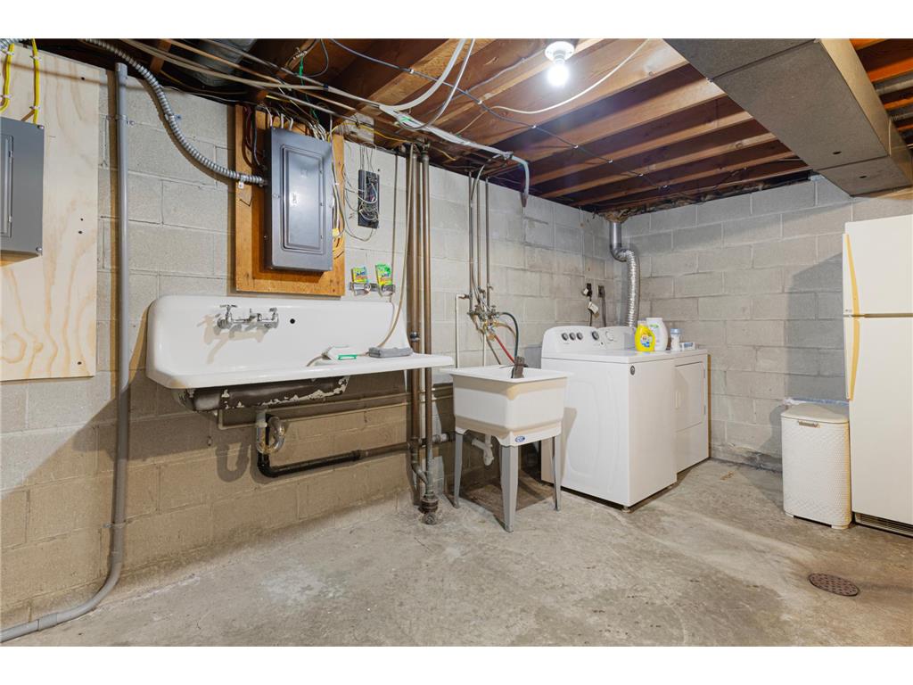 1516 Wellington Crescent Faribault MN 55021 7089140 image28