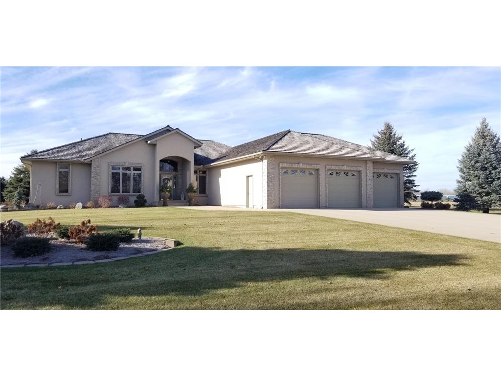 1517 Bay Oaks Drive, Albert Lea, MN, 56007 MLS 6127800 Edina Realty