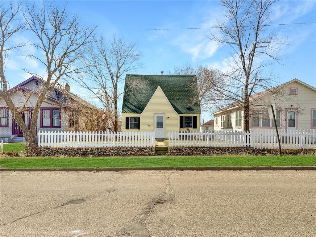 1517 Minnesota Avenue NW Bemidji MN 56601 7047010 image2