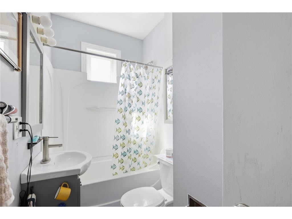 1517 Portland Avenue Saint Paul MN 55104 7065377 image25