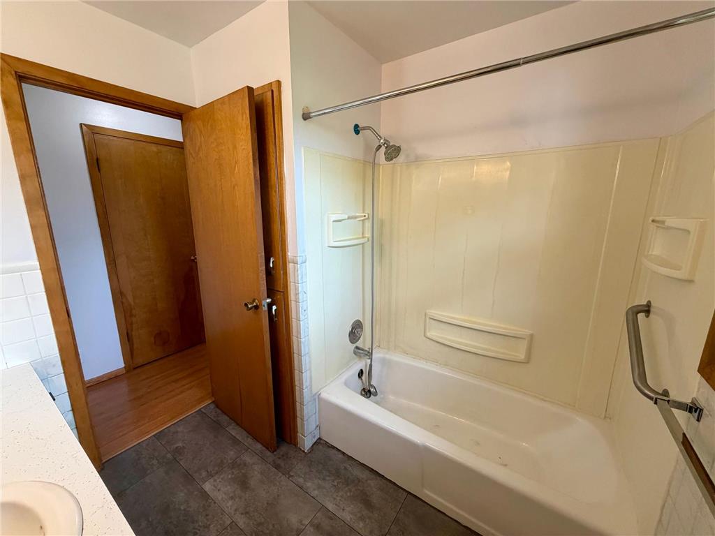 1519 6th Avenue Mountain Lake MN 56159 7102174 image22