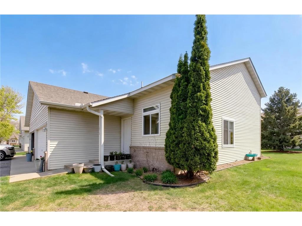 1519 Balinese Street Shakopee MN 55379 7069128 image1