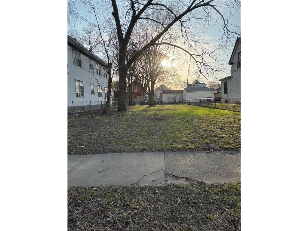 1519 Oliver Avenue N Minneapolis MN 55411 6705189 image2