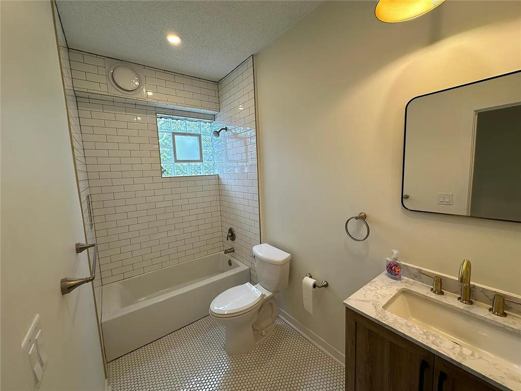 152 Winifred Street West #Unit 2 (Upper) Saint Paul MN 55107 7100409 image12