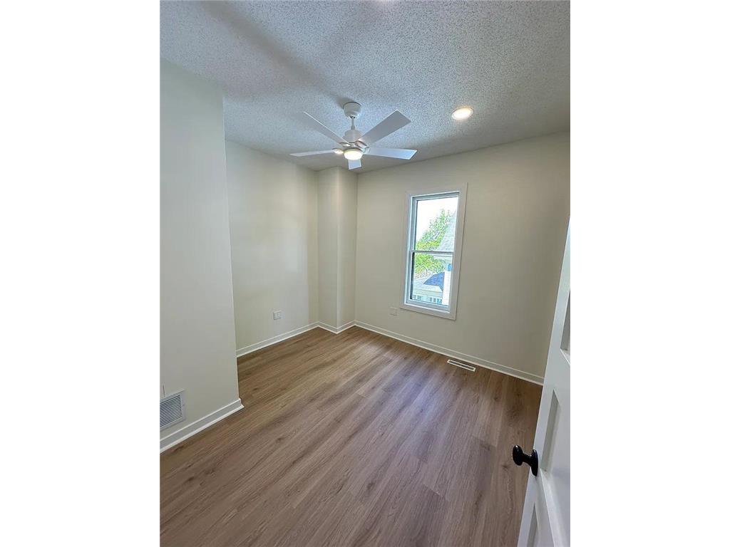 152 Winifred Street West #Unit 2 (Upper) Saint Paul MN 55107 7100409 image4