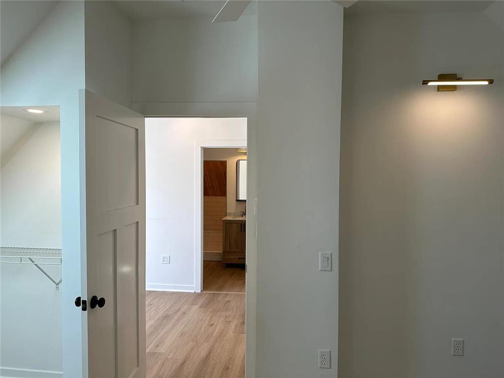 152 Winifred Street West #Unit 2 (Upper) Saint Paul MN 55107 7100409 image9