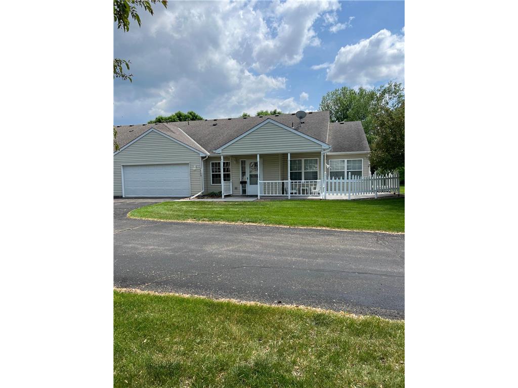 1520 4th Avenue E Shakopee MN 55379 6380407 image1