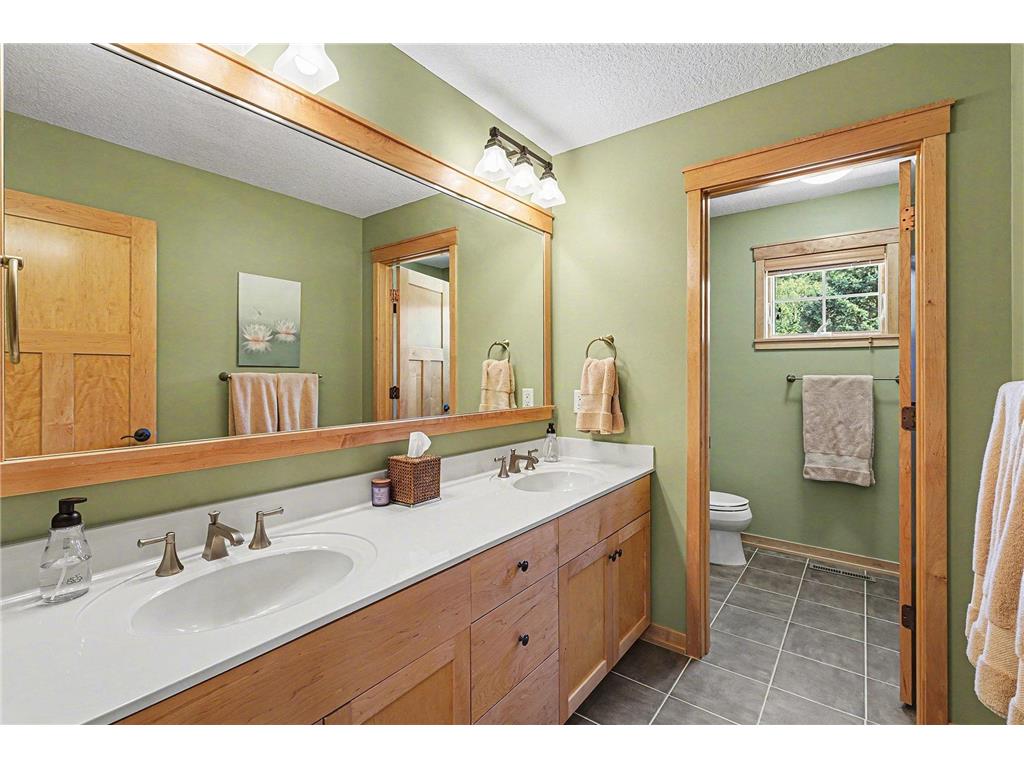 1520 Bridgewater Road Golden Valley MN 55422 - Sweeney Lake 7057266 image29