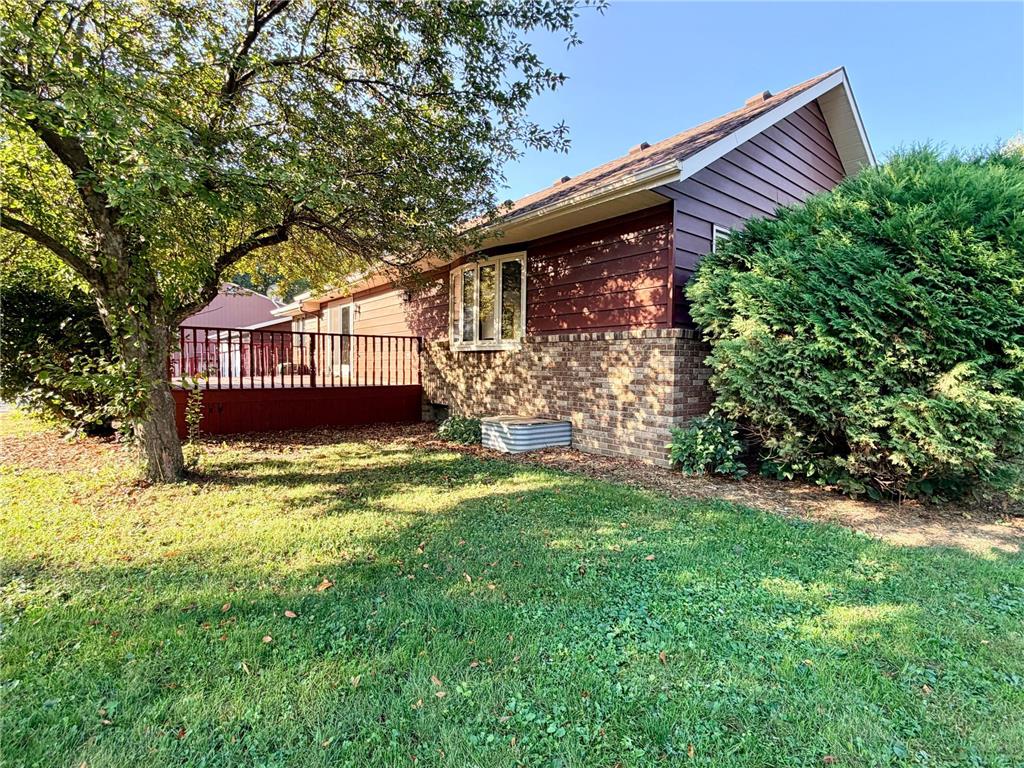 1520 Clary Street Worthington MN 56187 6798241 image4