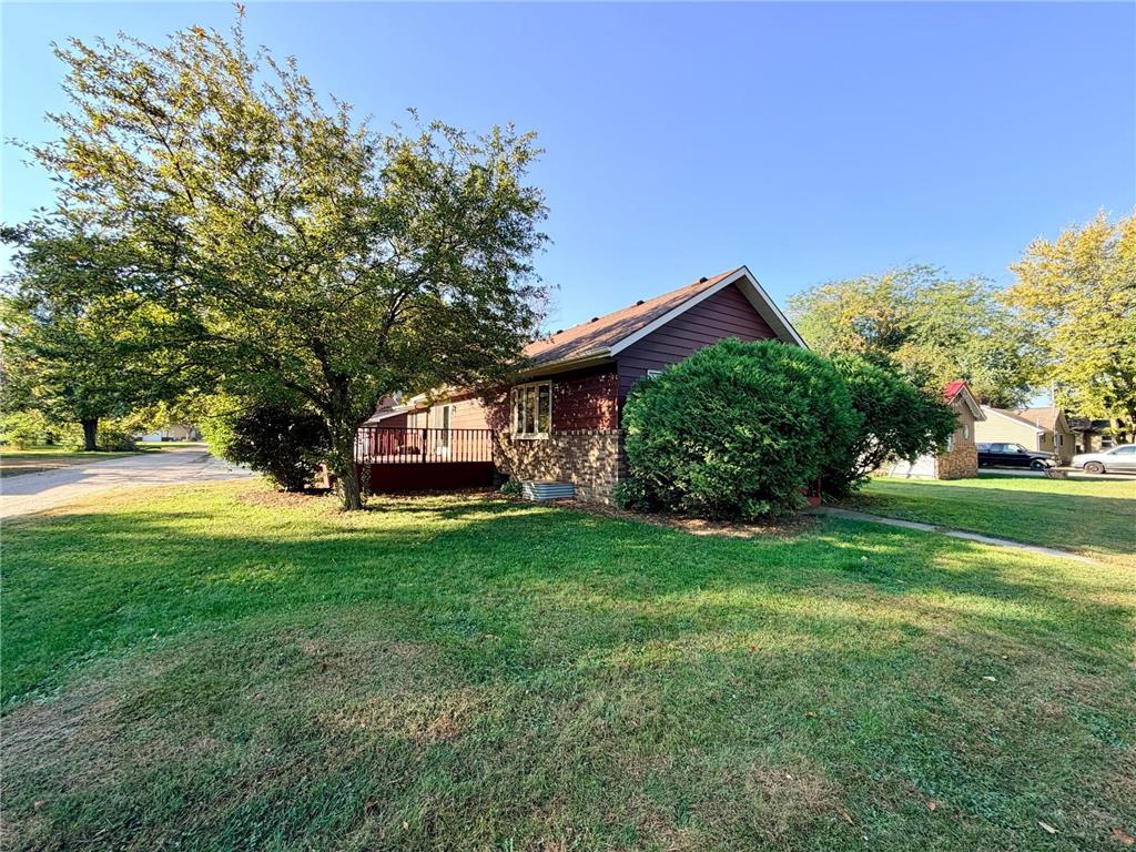 1520 Clary Street Worthington MN 56187 6798241 image5