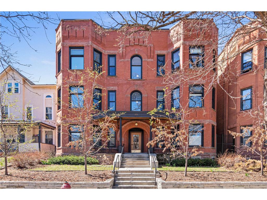 1520 Elliot Ave Unit 3  