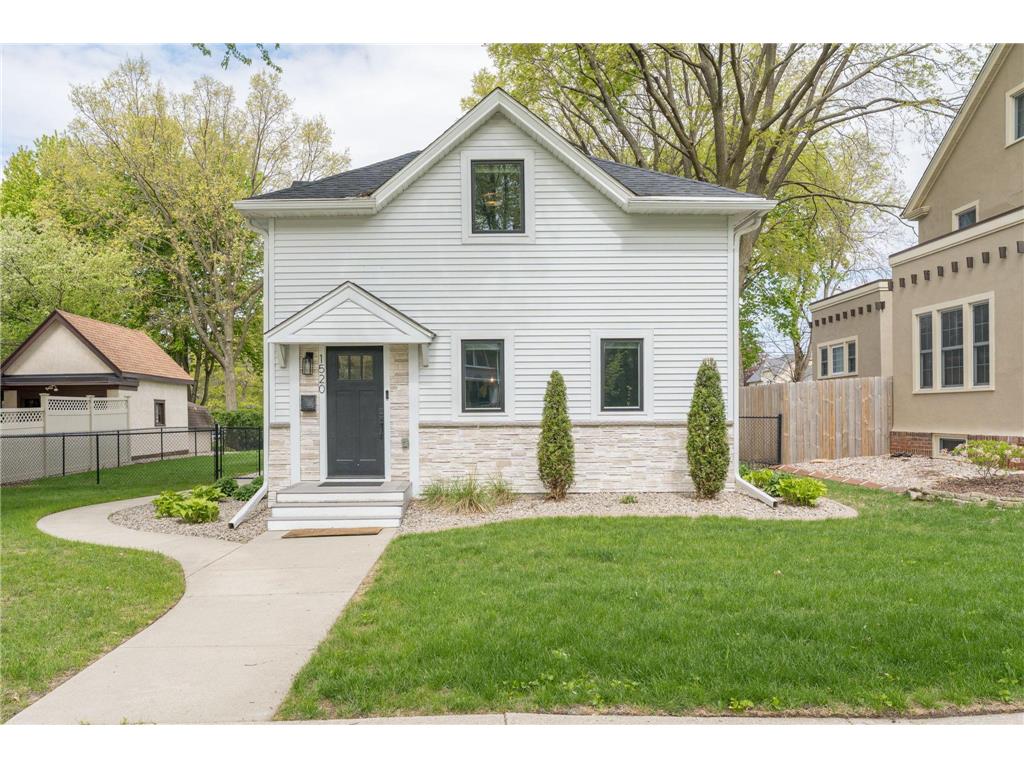 1520 N Broad Street Mankato MN 56001 7074290 image2