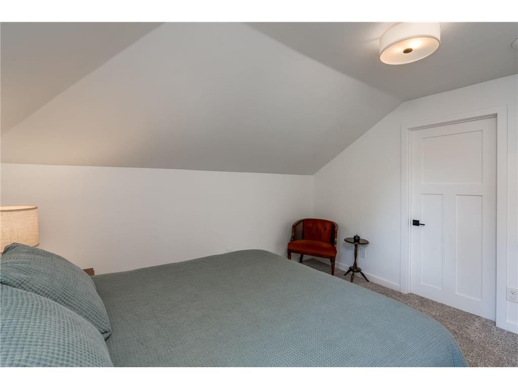 1520 N Broad Street Mankato MN 56001 7074290 image32