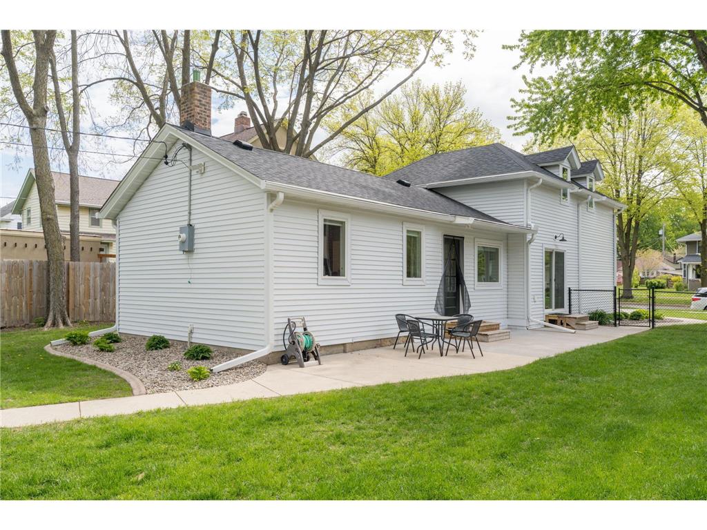 1520 N Broad Street Mankato MN 56001 7074290 image36