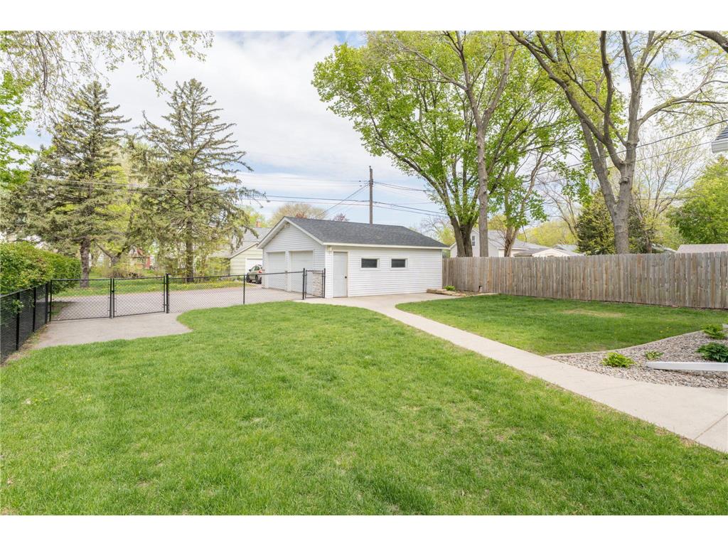1520 N Broad Street Mankato MN 56001 7074290 image39