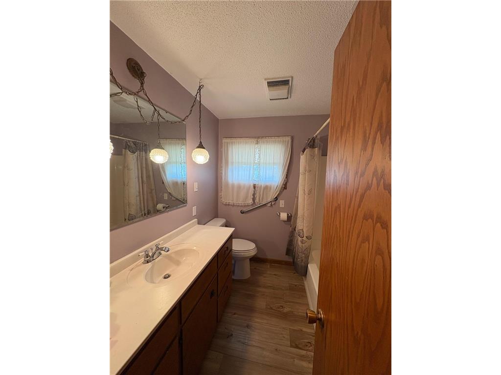 1520 N Elm Street Fairmont MN 56031 6784486 image21