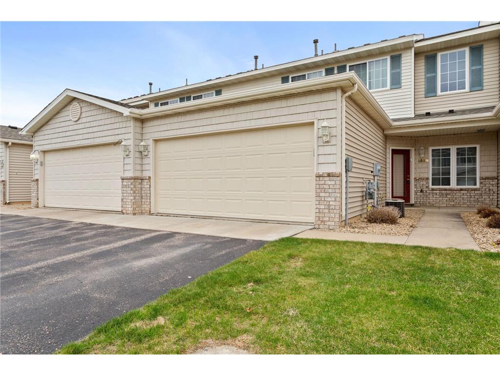 1520 Praha Street SE New Prague MN 56071 7057777 image1